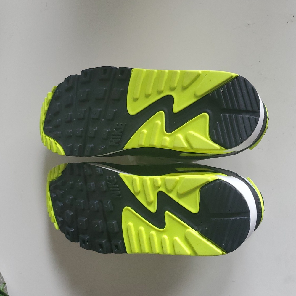 Nike Air Max White and Neon Yellow Sneakers - Picture 8 of 8